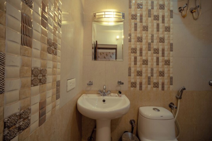 Room 38 of 48