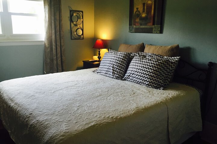 Room 10 of 46