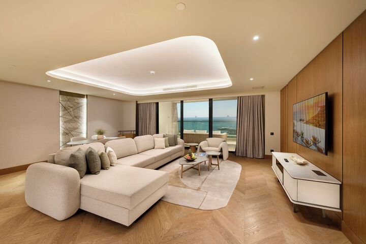 Room 42 of 108