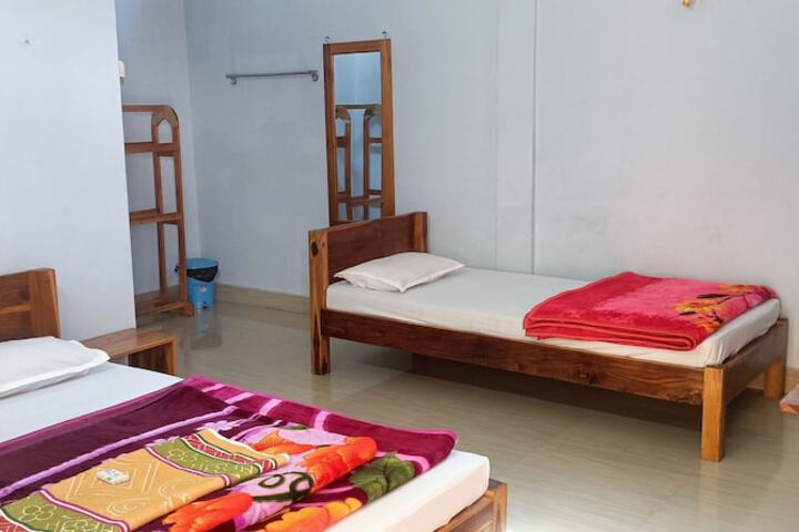 Room 14 of 36