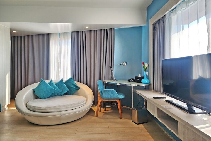 Room 72 of 109