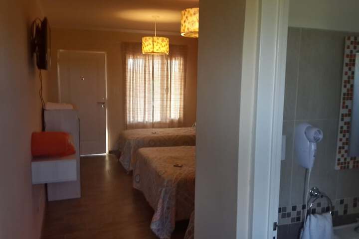 Room 3 of 49