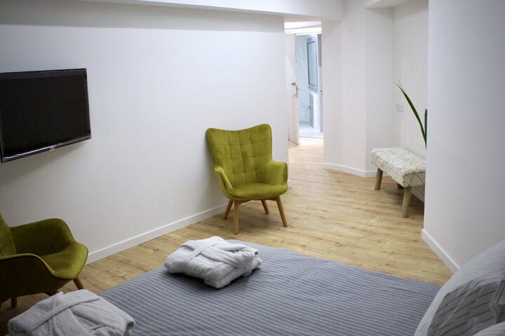 Room 11 of 31
