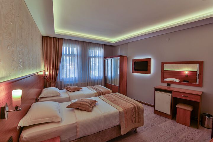 Room 14 of 43