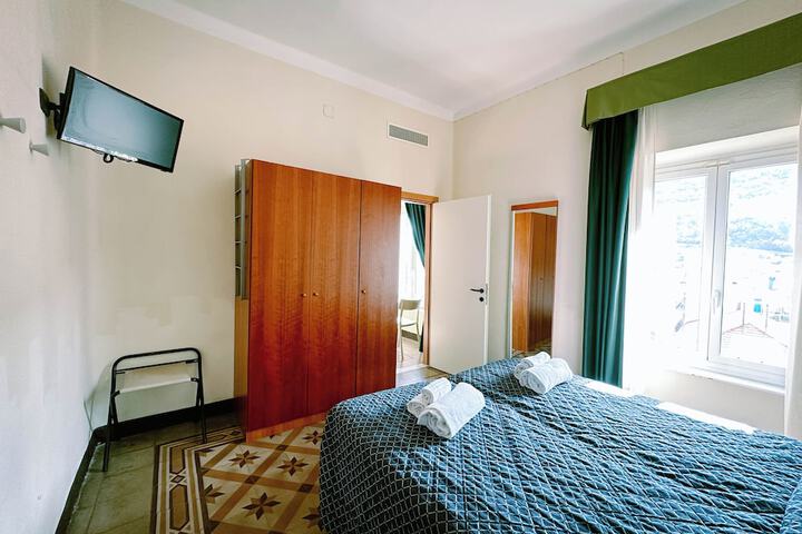Room 18 of 64