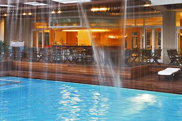 Hotel Pool