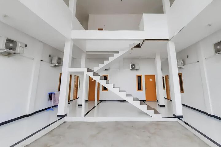 Photo of OYO 93306 Homestay Permana Supadio Airport