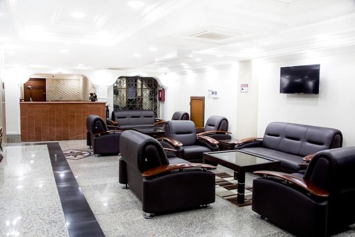 Guest Lobby