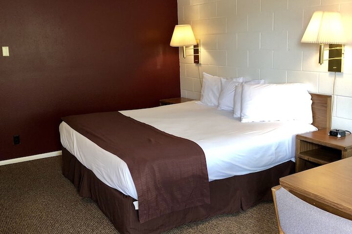 Room 6 of 20