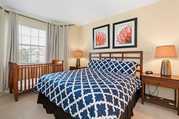 Room 2 of 18