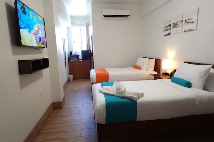 Room 17 of 35