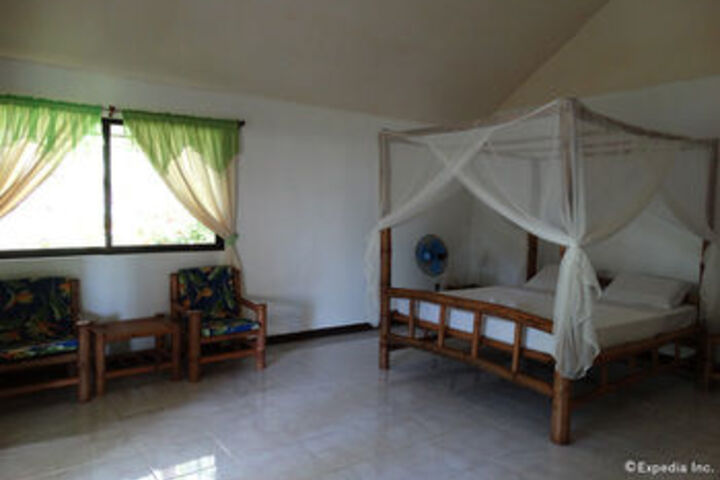 Room 17 of 44