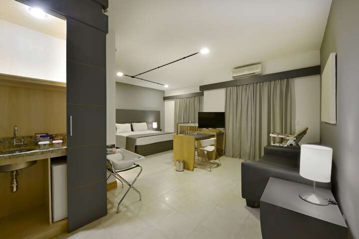 Room 8 of 96