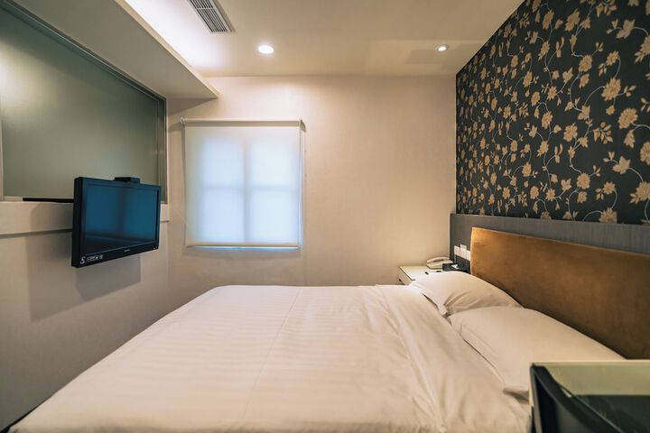 Room 47 of 65