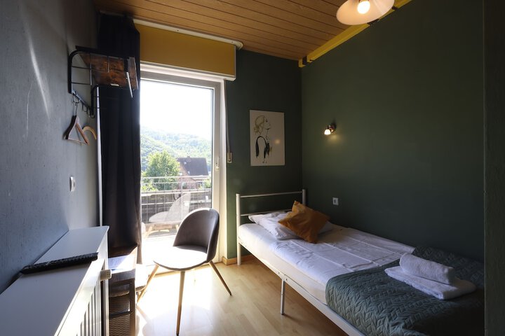 Room 16 of 70