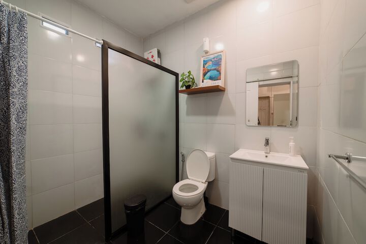Room 30 of 47