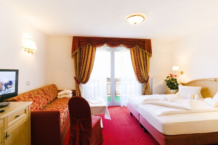 Room 7 of 46