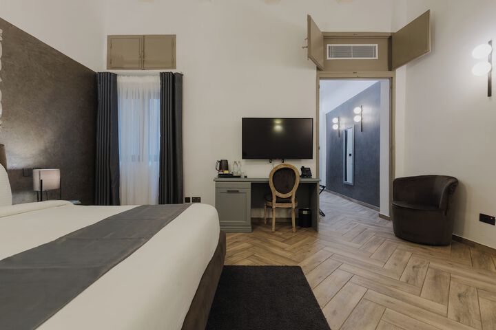 Room 35 of 67