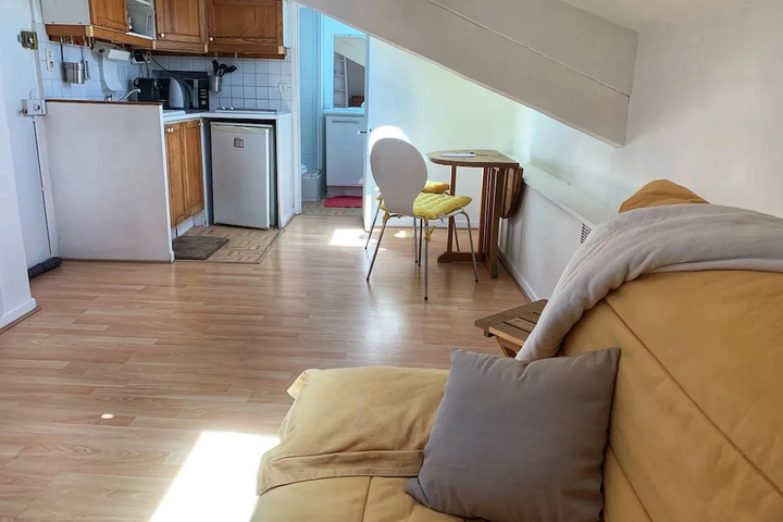 Room 3 of 14