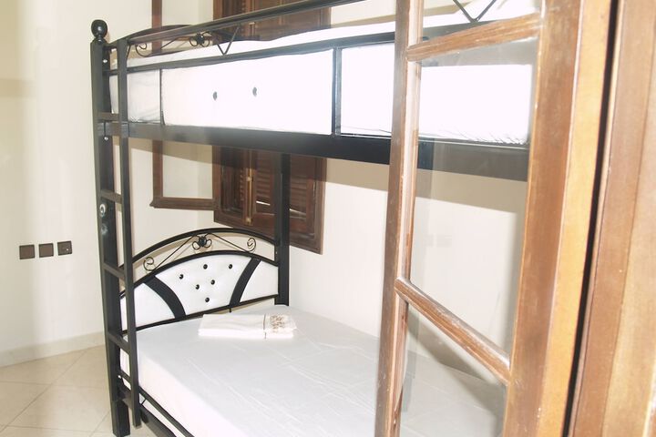 Room 5 of 13