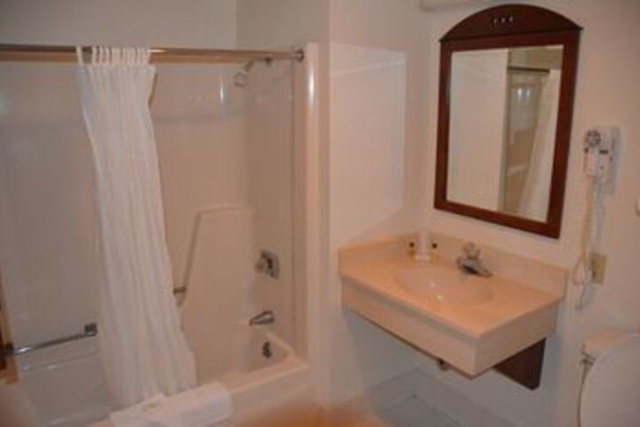 Room 4 of 50