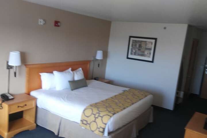 1 King Bed Mobility Accessible (14 of 33)