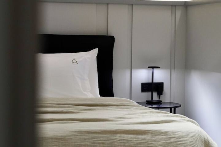 Room 64 of 206