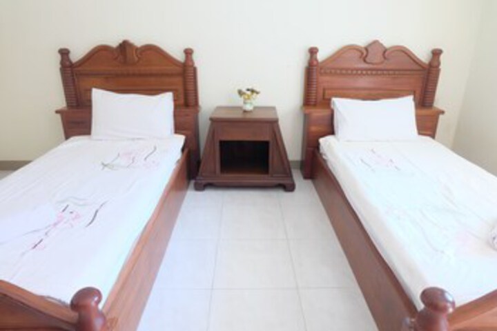 Room 16 of 28
