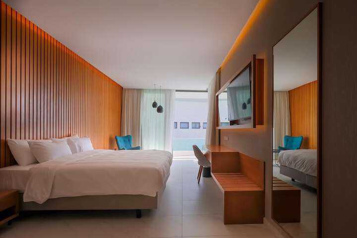Room 28 of 92