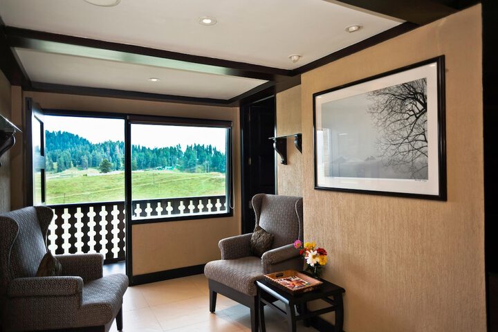 Hotel Interior 9 of 84