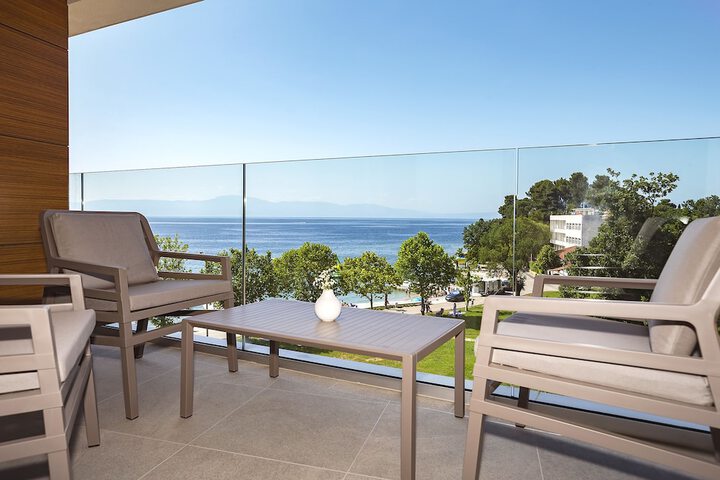 Terrace/Patio 24 of 77