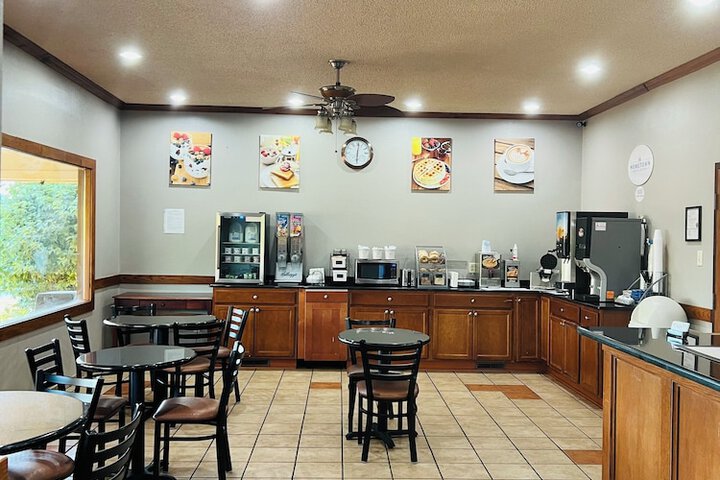 Breakfast/Coffee Service 27 of 46