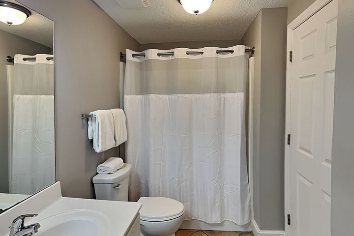 Room 139 of 217