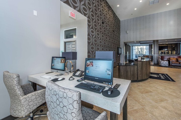 Business Center 40 of 46