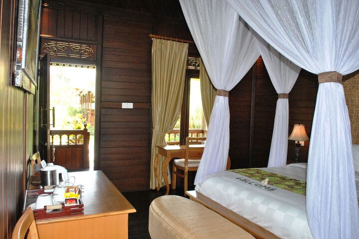 Room 14 of 98