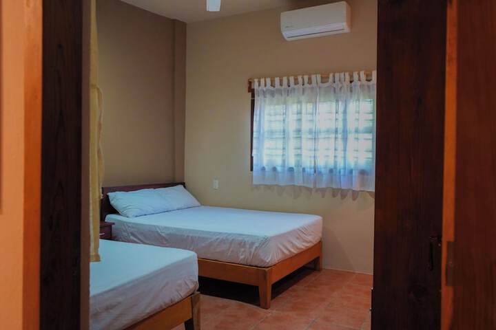 Room 32 of 52