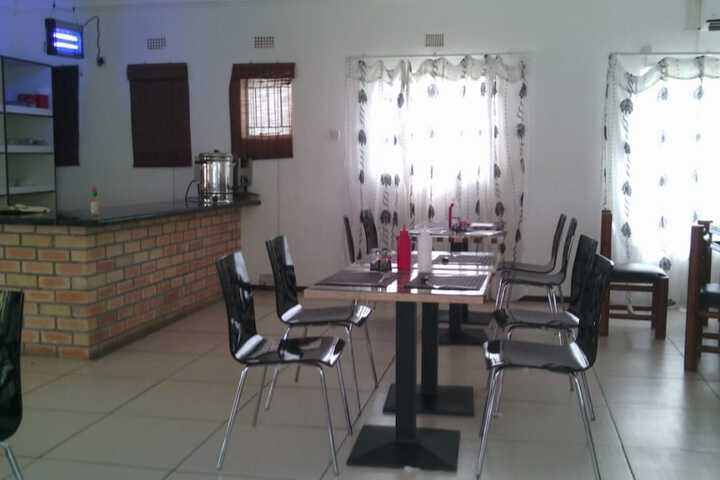 Dining 19 of 26