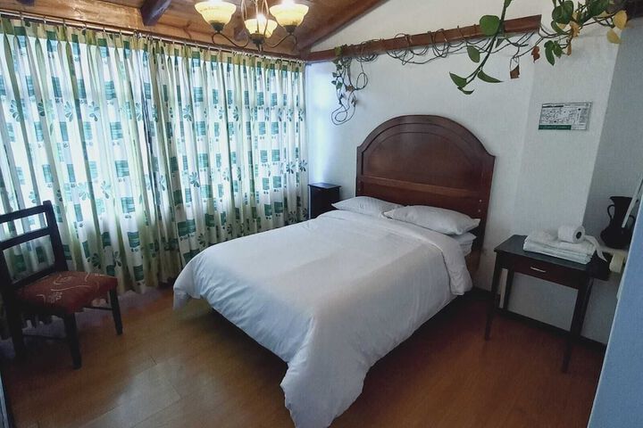 Room 10 of 23