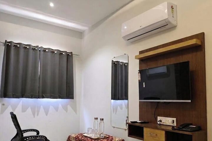 Room 56 of 69