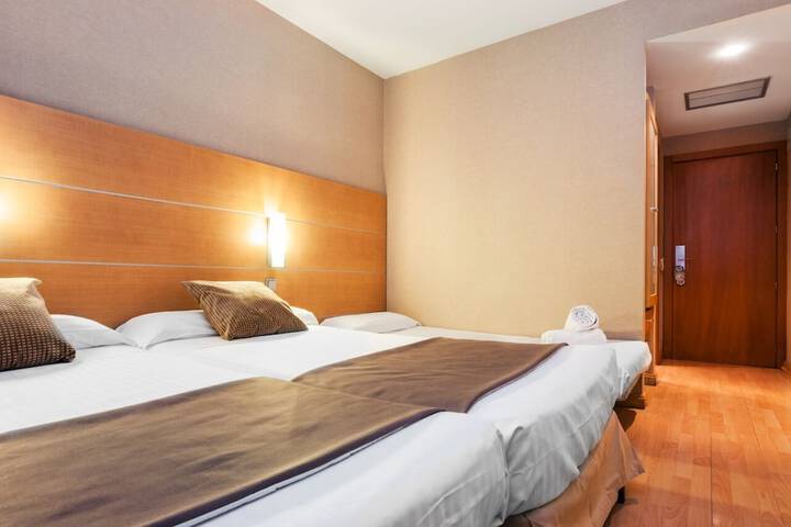 Room 4 of 29