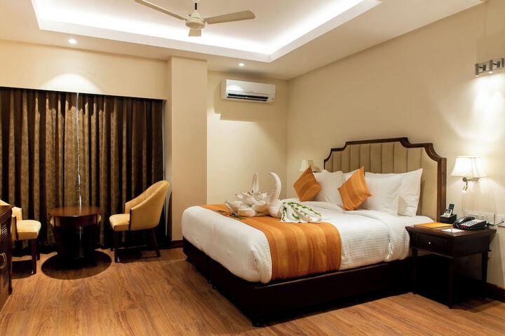 Room 5 of 25