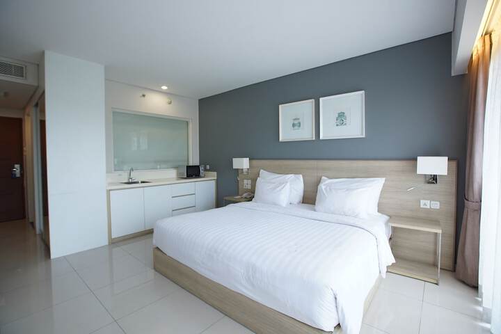 Room 10 of 36
