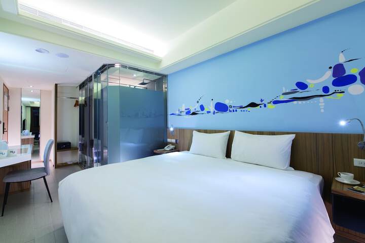 Room 6 of 40