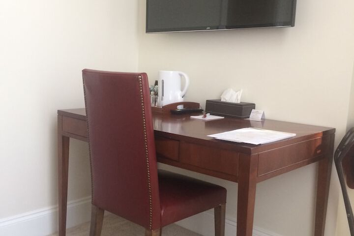 Room 4 of 53