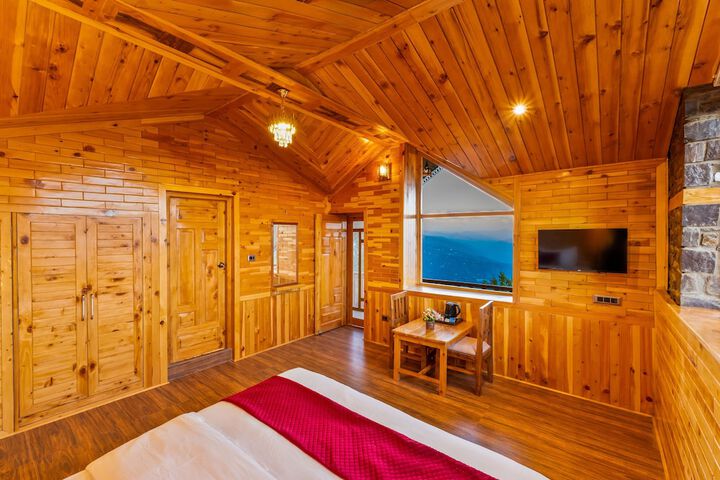 Room 9 of 53