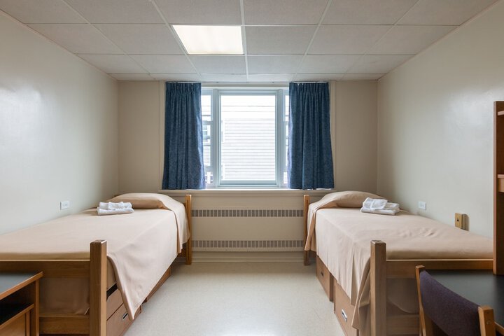 Room 10 of 69