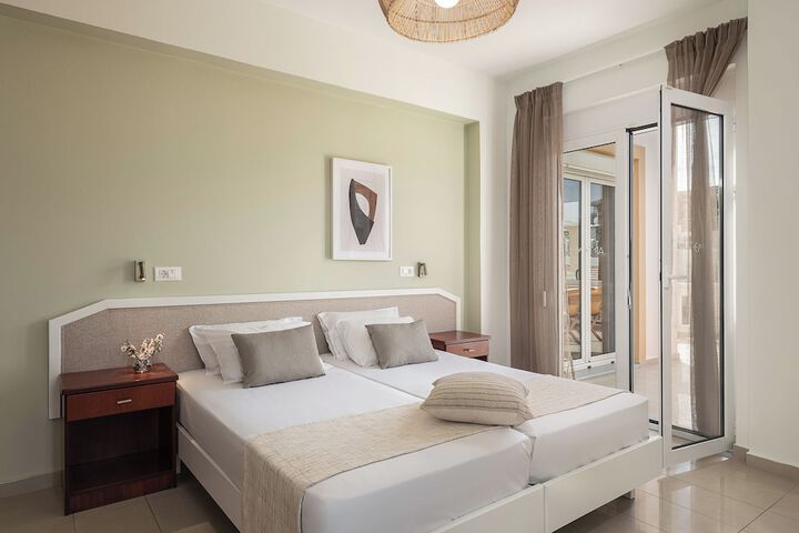 Room 52 of 127
