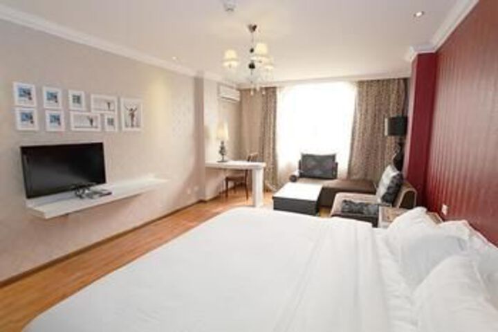 Room 5 of 37