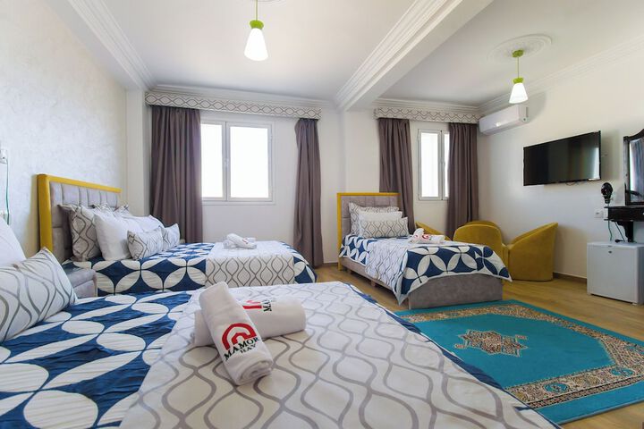 Room 35 of 76