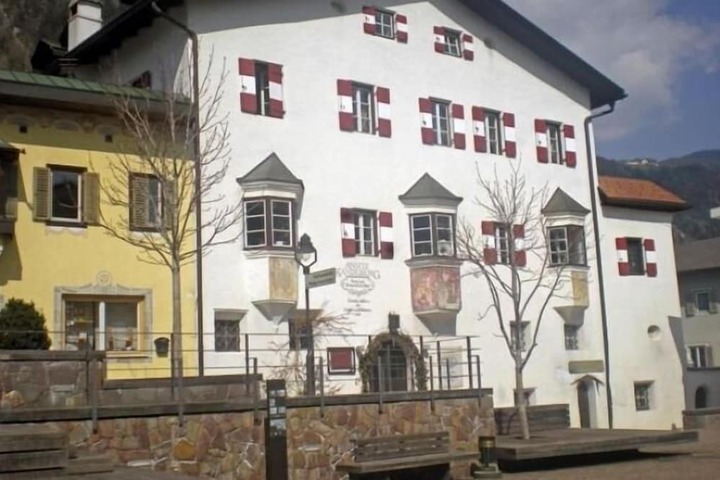 Hotel 19 of 25